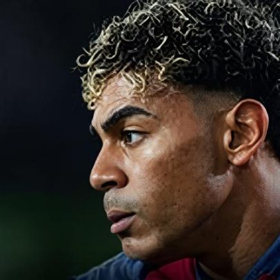 Yamal brilha com jogada incrível pelo Barcelona