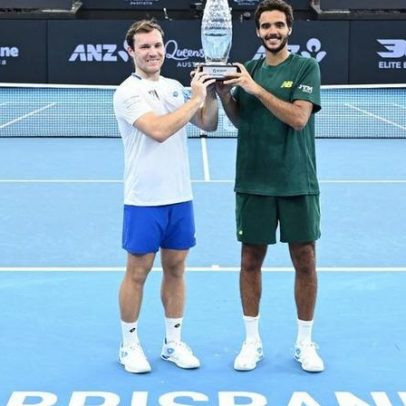 Francisco Cabral vence a final e conquista Brisbane ao derrotar a número 1