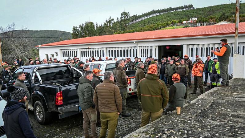 CM Pampilhosa da Serra / Montaria em Pessegueiro reuniu mais de uma centena de caçadores