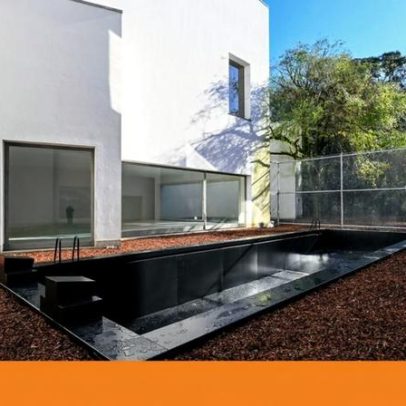 Anne Imhof apresenta Nas Brumas de Aço em exposição