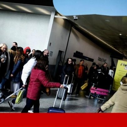 Filas no aeroporto: PS responsabilizado pela extinção da SEF e atraso no controlo de fronteiras