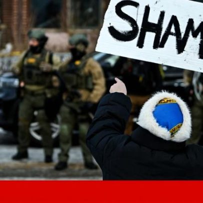 ICE mata mulher desarmada em Minneapolis; Casa Branca acusa-a de terrorismo
