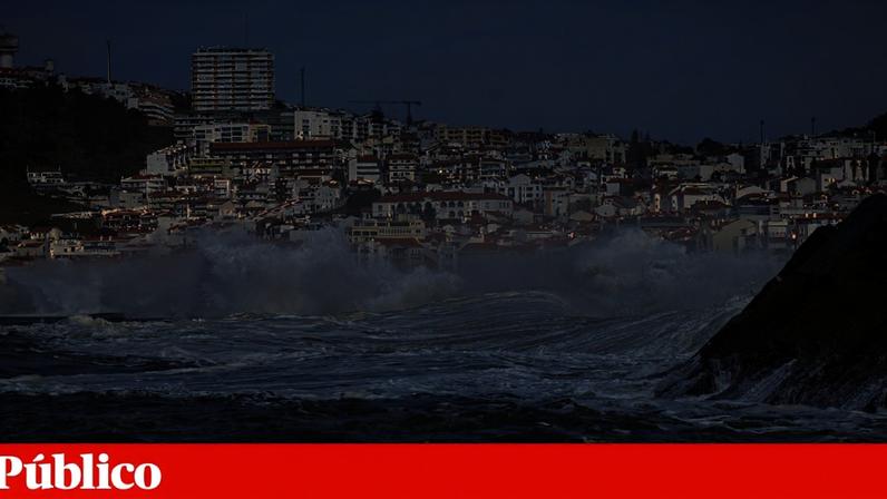 O corpo foi encontrado na praia do Sul, na Nazaré