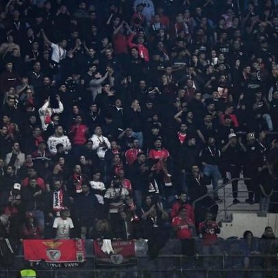 Benfica denuncia FC Porto por tratamento vergonhoso aos adeptos