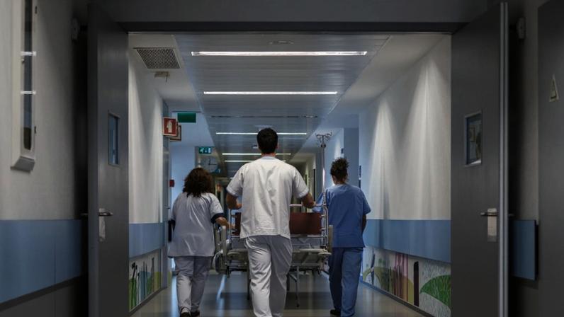 SNS impõe limites à contratação de profissionais, médicos ficam de fora