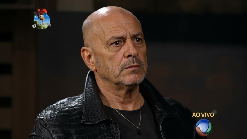 Oscar Maroni era filho de imigrantes italianos e tinha formação em Psicologia — a revista Veja descreveu-o como um "magnata do sexo" no Brasil