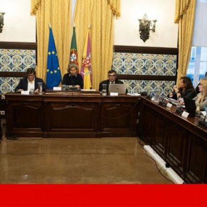 Chega perde vereadora eleita em Coimbra; autarca busca mandato livre