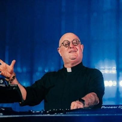 Padre DJ Guilherme divide opiniões no Líbano durante apresentação em Beirute
