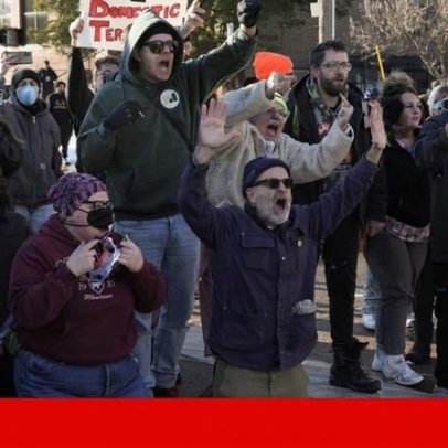 Procuradores demitem-se em desacordo com condução do caso da mulher morta pelo ICE