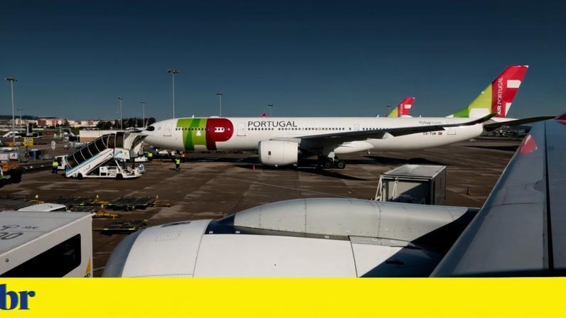 A TAP reforça voos saindo de Lisboa e do Porto para Rio de Janeiro e Salvador, por conta das férias de verão no Hemisfério Sul e do carnaval