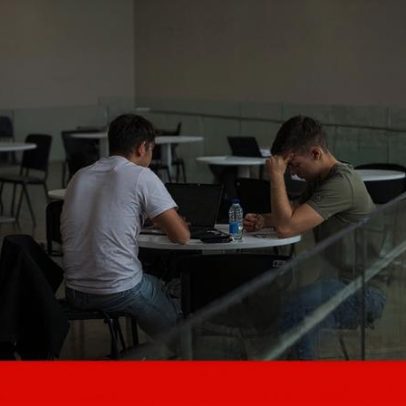 Manifesto pede proibição da IA nas universidades
