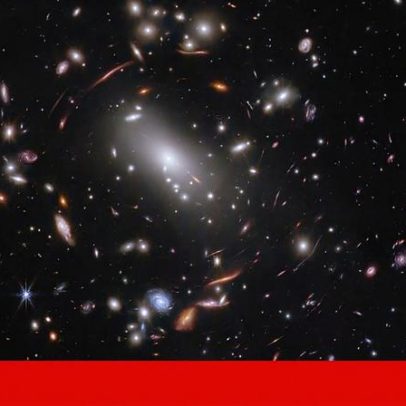 Astrónomos revelam novo mapa de como a matéria escura molda o universo