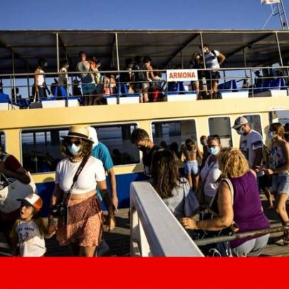 Animais e carrinhos pagam taxa na travessia entre Olhão e ilhas da ria Formosa