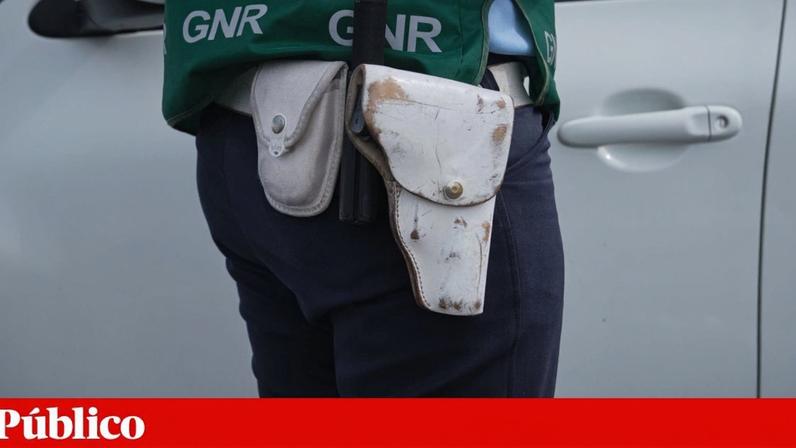 Militares exigiriam pagamento imediato das multas, muitas fictícias, em dinheiro