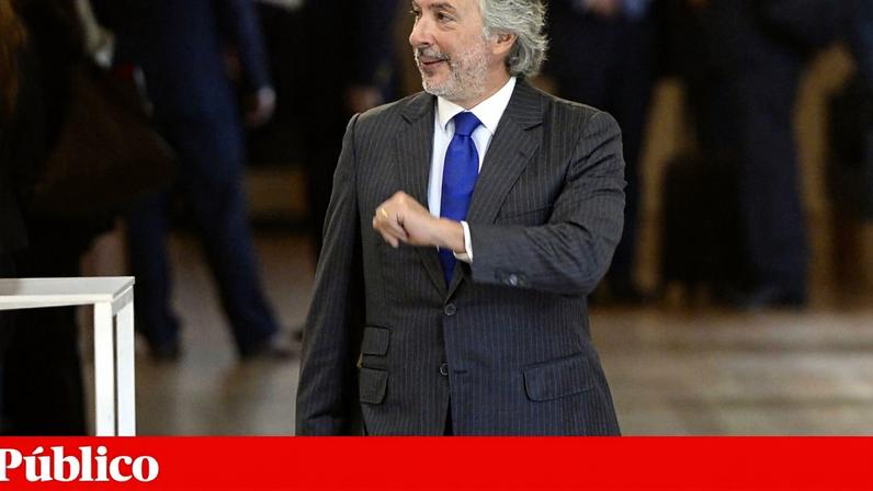 Para António Lobo Xavier “é difícil aceitar a neutralidade do CDS" na segunda volta das presidenciais, disputada entre António José Seguro e André Ventura