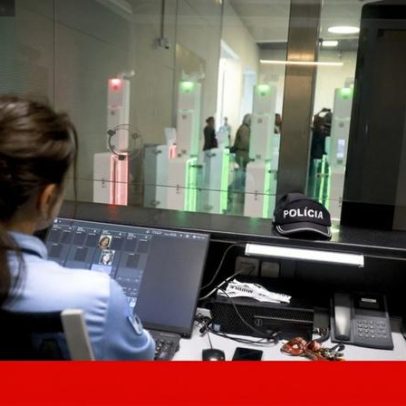 Retorno voluntário de migrantes ilegais quadruplicou em 2025