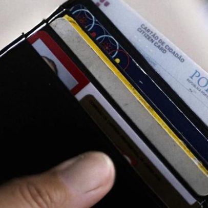 Narrativa de obtenção de nacionalidade em serviços do Estado é falsa