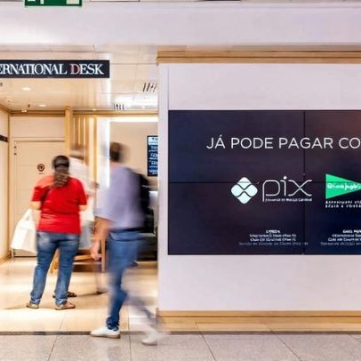 Lojas adotam estratégias para atrair clientes brasileiros, turistas ou residentes
