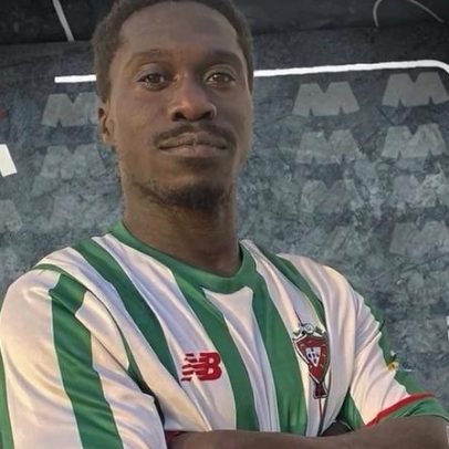 Jogador do Moncarapachense morre em campo durante jogo da Taça AF Algarve