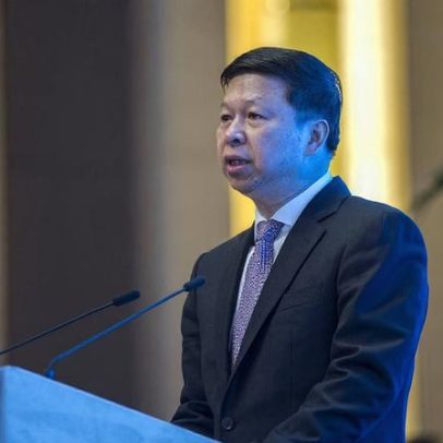 China defende desenvolvimento pacífico de laços com Taiwan