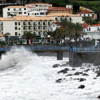 Madeira: aviso de agitação marítima é prolongado