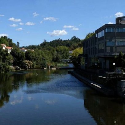 Queda de carro no rio em Oliveira de Frades provoca vítima mortal