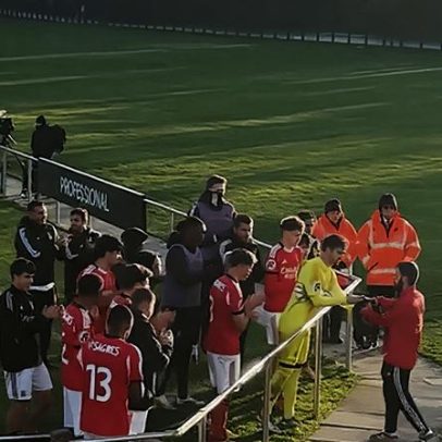Adepto viajou seis horas para assistir aos jogos do Benfica B na Inglaterra
