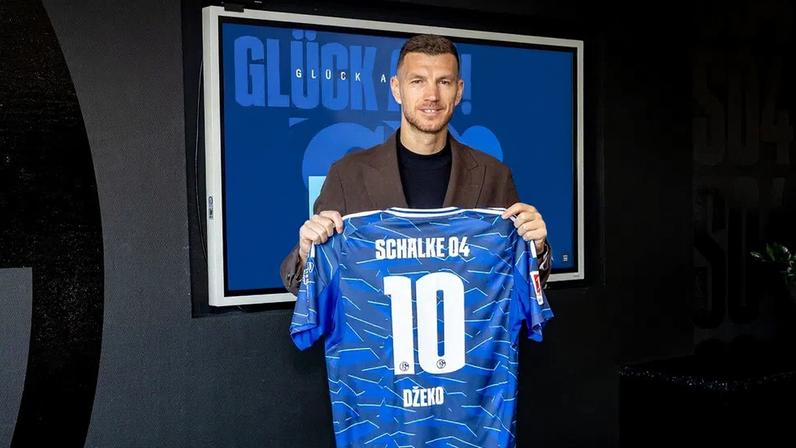 Dzeko anunciado como reforço - Foto: Schalke