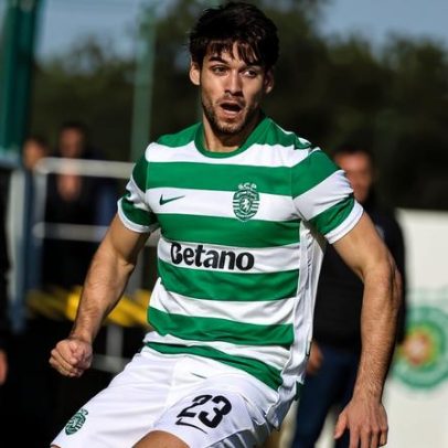Daniel Bragança volta a destacar-se pelo Sporting, com Rui Borges a observar