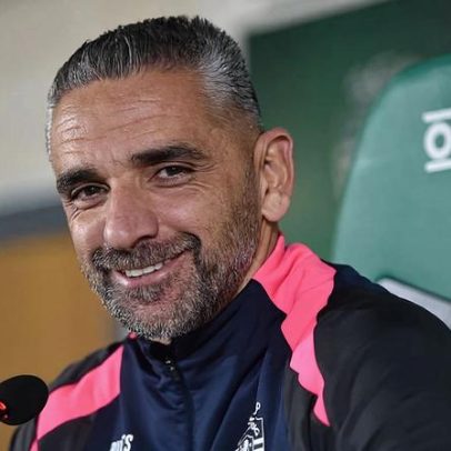 Sporting volta ao mercado em busca de um médio