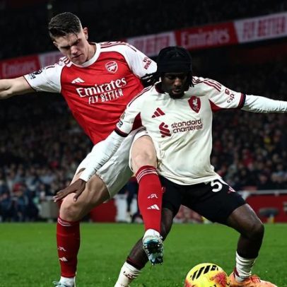 Trave impede Liverpool e Arsenal num lance de canto