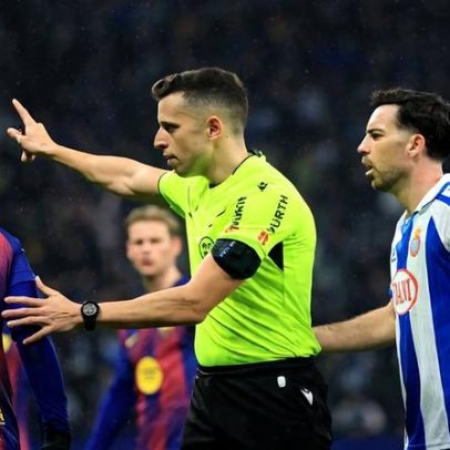 Árbitro na Espanha teve microfone colocado durante jogo