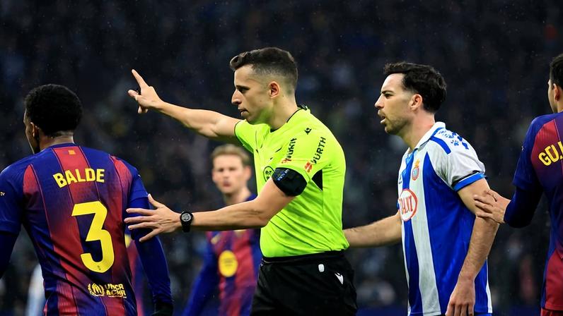 Víctor García dirigiu o Espanhol-Barcelona neste fim de semana, para La Liga