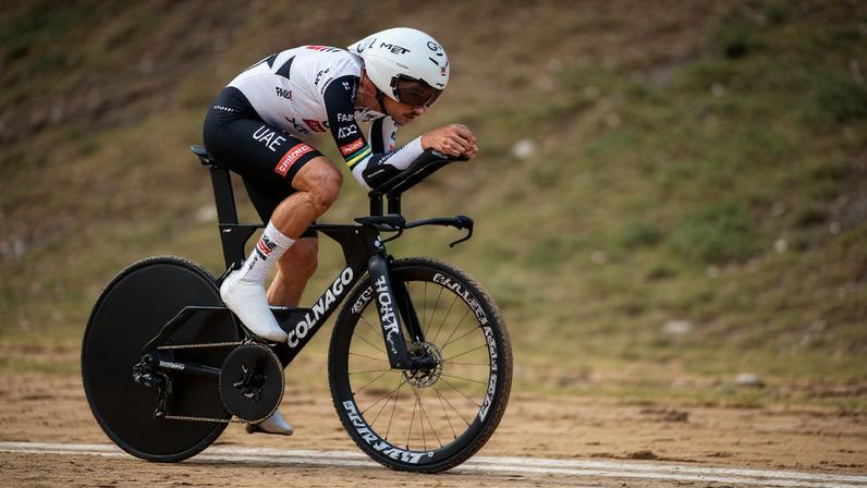 Jay Vine (UAE Emirates) é o campeão australiano de contrarrelógio de 2026 (foto UAE Team Emirates)
