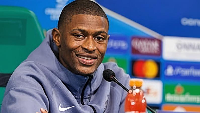 Nuno Mendes regressa a casa que o viu nascer para o futebol