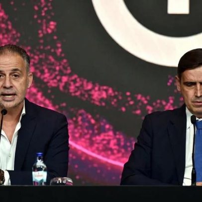 Pessoas partilham desejos de Ano Novo e metas para o próximo ano