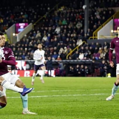 Sesko marca dois, Manchester United empata no primeiro jogo da era pós-Amorim