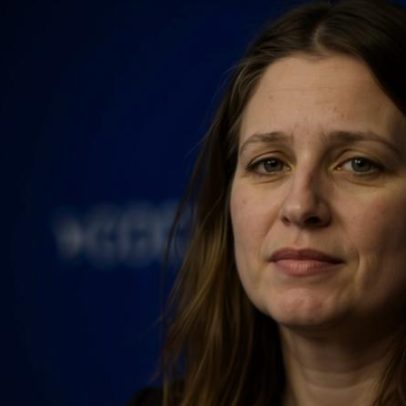 Ex-ministra do Canadá é nomeada conselheira de Zelensky