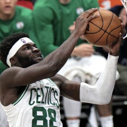 Neemias regista 14 pontos na vitória dos Celtics