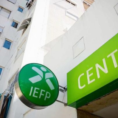 Desempregados nos centros de emprego caem 10,8% em dezembro