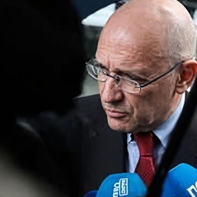 Passos Coelho mantém silêncio antes da segunda volta