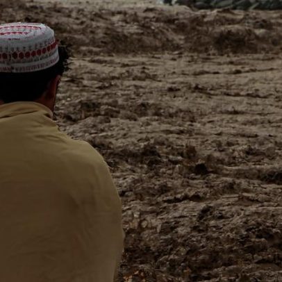 Cheias súbitas e nevões fortes provocam 12 mortes