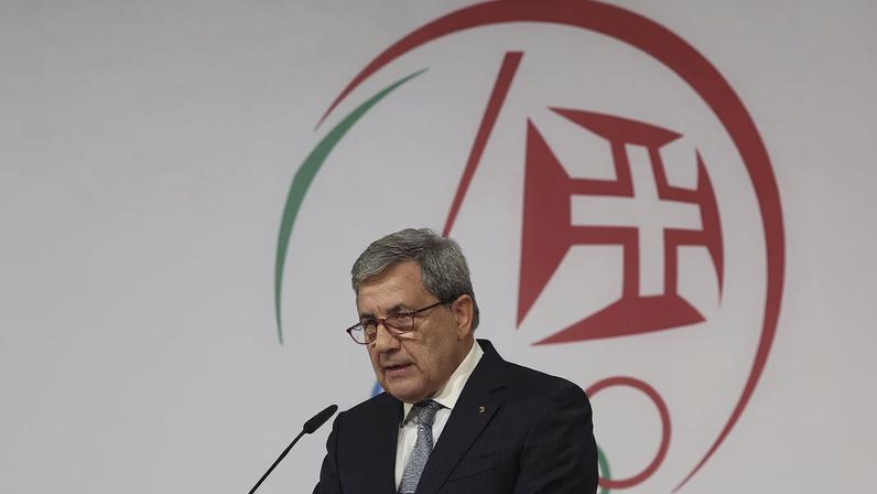 O presidente do COP, Fernando Gomes, intervém durante a cerimónia de posse dos órgãos sociais do Comité Olímpico de Portugal (COP) para o mandato 2025-2029, que decorreu no CCB, em Lisboa, 25 de março de 2025. ANTÓNIO COTRIM/LUSA
