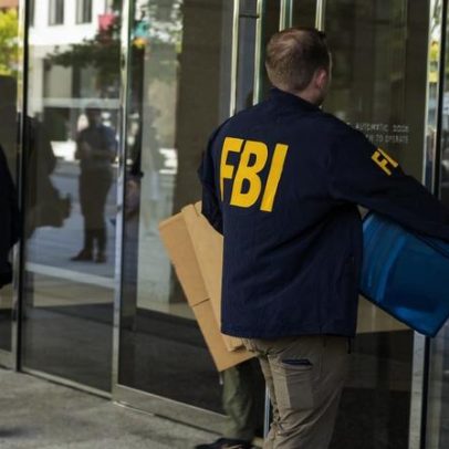 FBI busca repórter do Washington Post por investigar contratos do Pentágono