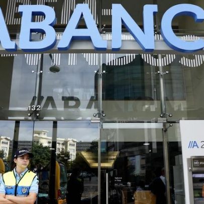 Abanca lança programa de rescisão voluntária e pré-reforma