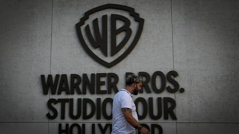 Warner Bros dá nova nega à Paramount e reafirma preferência pela Netflix