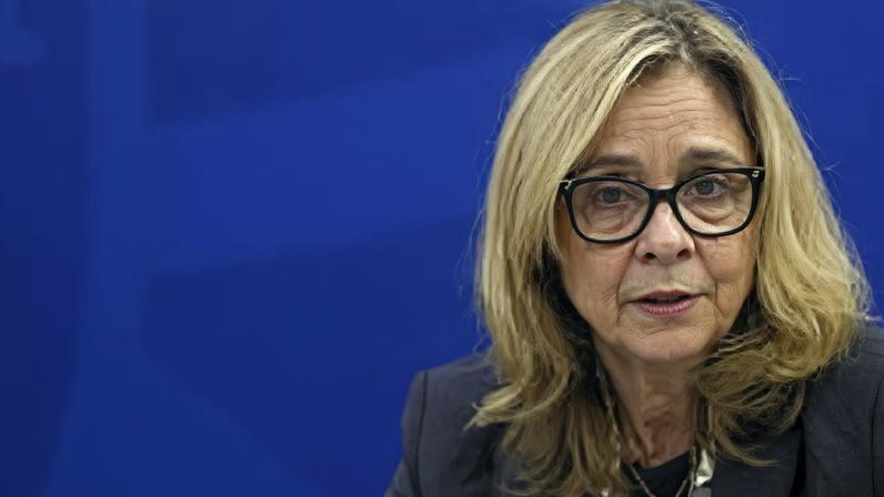 A ministra da Saúde, Ana Paula Martins, participa numa conferência de imprensa sobre o aumento da atividade gripal, promovida pelo Ministério da Saúde, Direção Executiva do SNS e a Direção Geral da Saúde, no ministério da Saúde, em Lisboa, 08 dezembro 2025. MANUEL DE ALMEIDA/LUSA