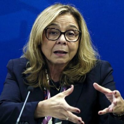 Ministra da Saúde admite que não é apenas o aspeto financeiro a cativar médicos