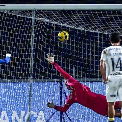 Alverca vence Famalicão com penálti nos descontos