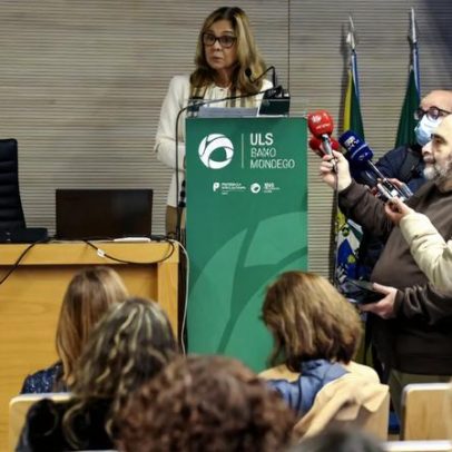 Ministra da Saúde pede a jovens médicos que não desistam